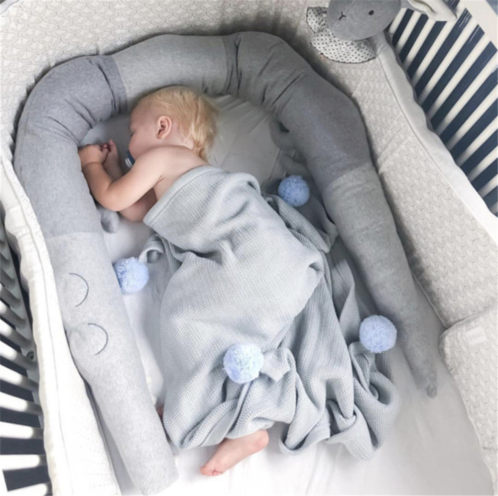 Coussin de protection pour lit de bébé – une barrière de sécurité mignonne et sûre pour les bébés